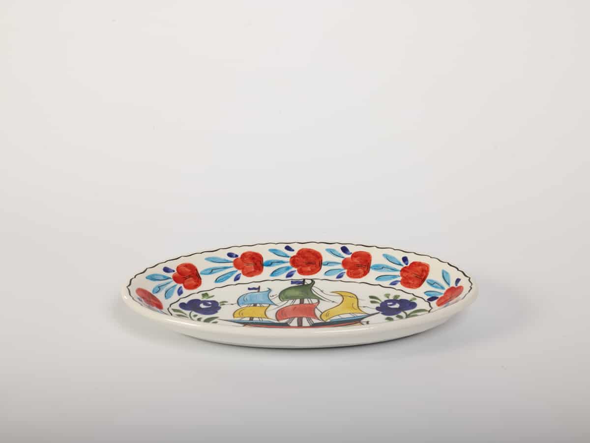 Decorative Oval Plate with Ship