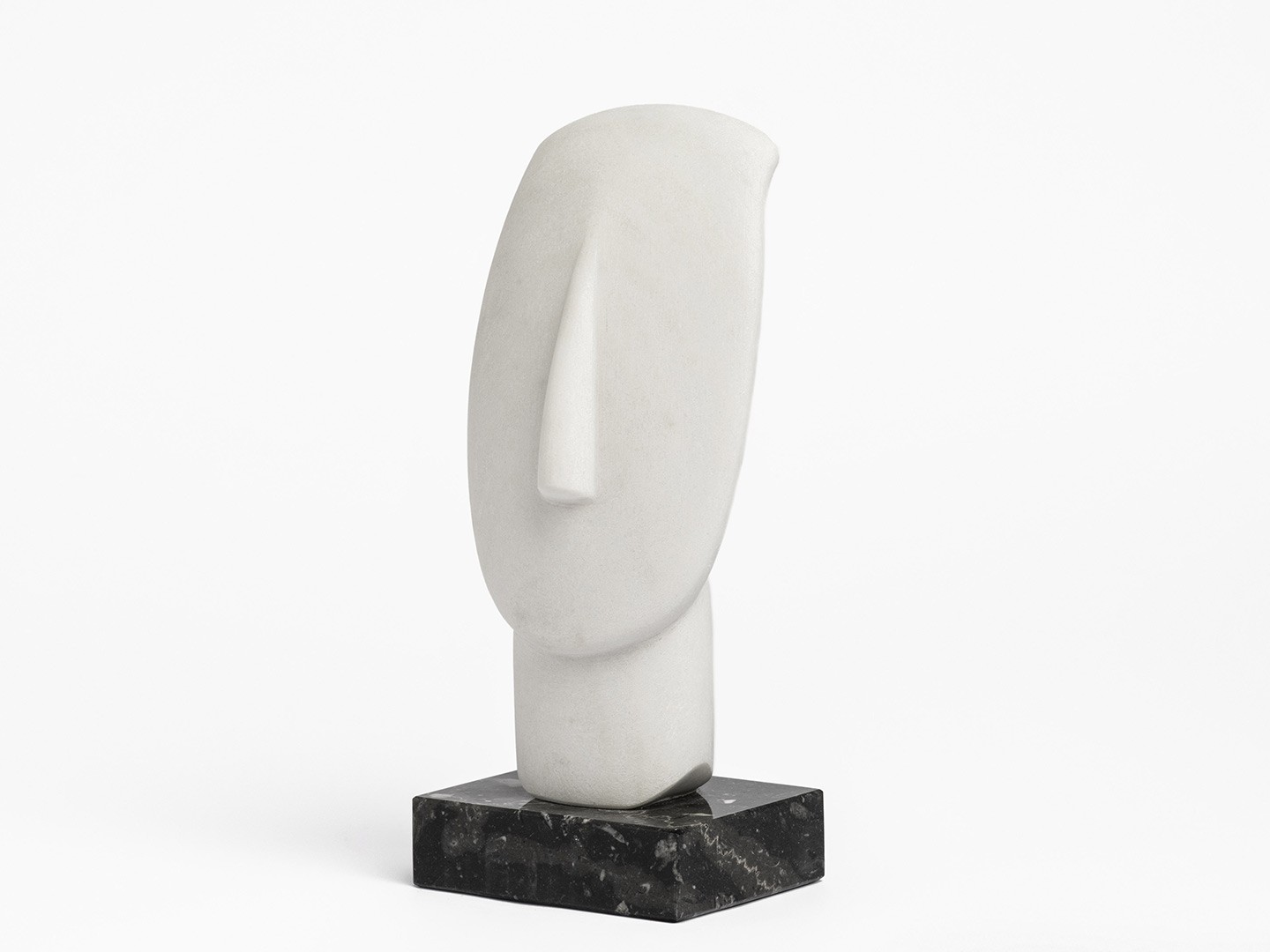Female Figurine Head of the “Folded Arms” Type Replica.
