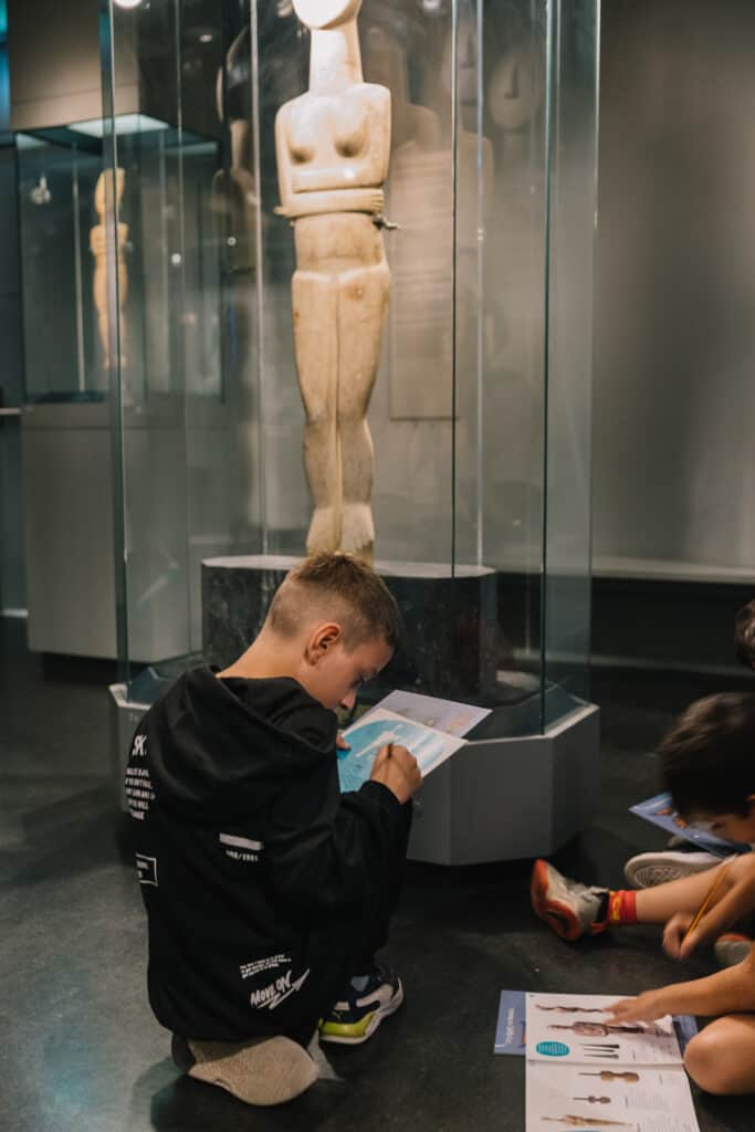 educational activity with students in the permanent exhibition space