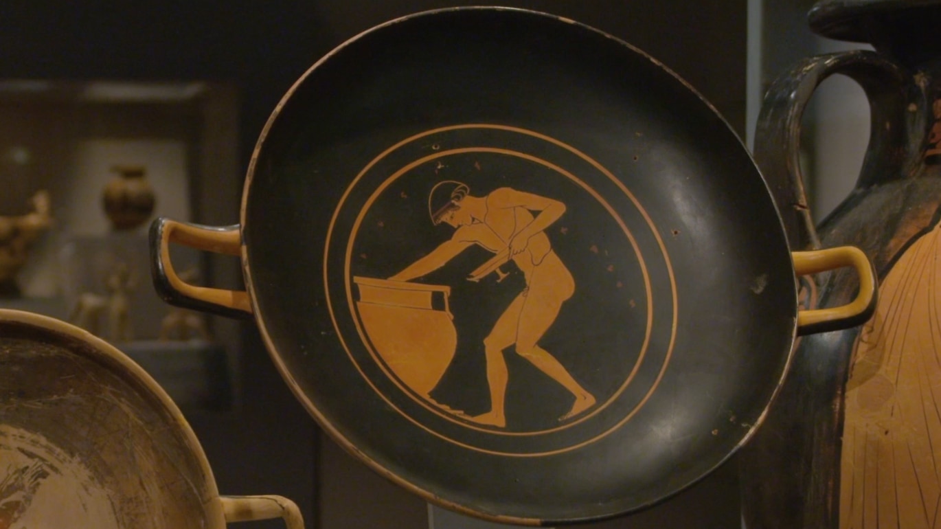 Redfigure kylix Museum of Cycladic Art