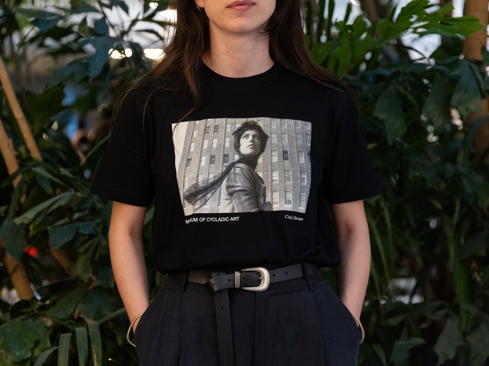 Μαύρο T-shirt – Cindy Sherman