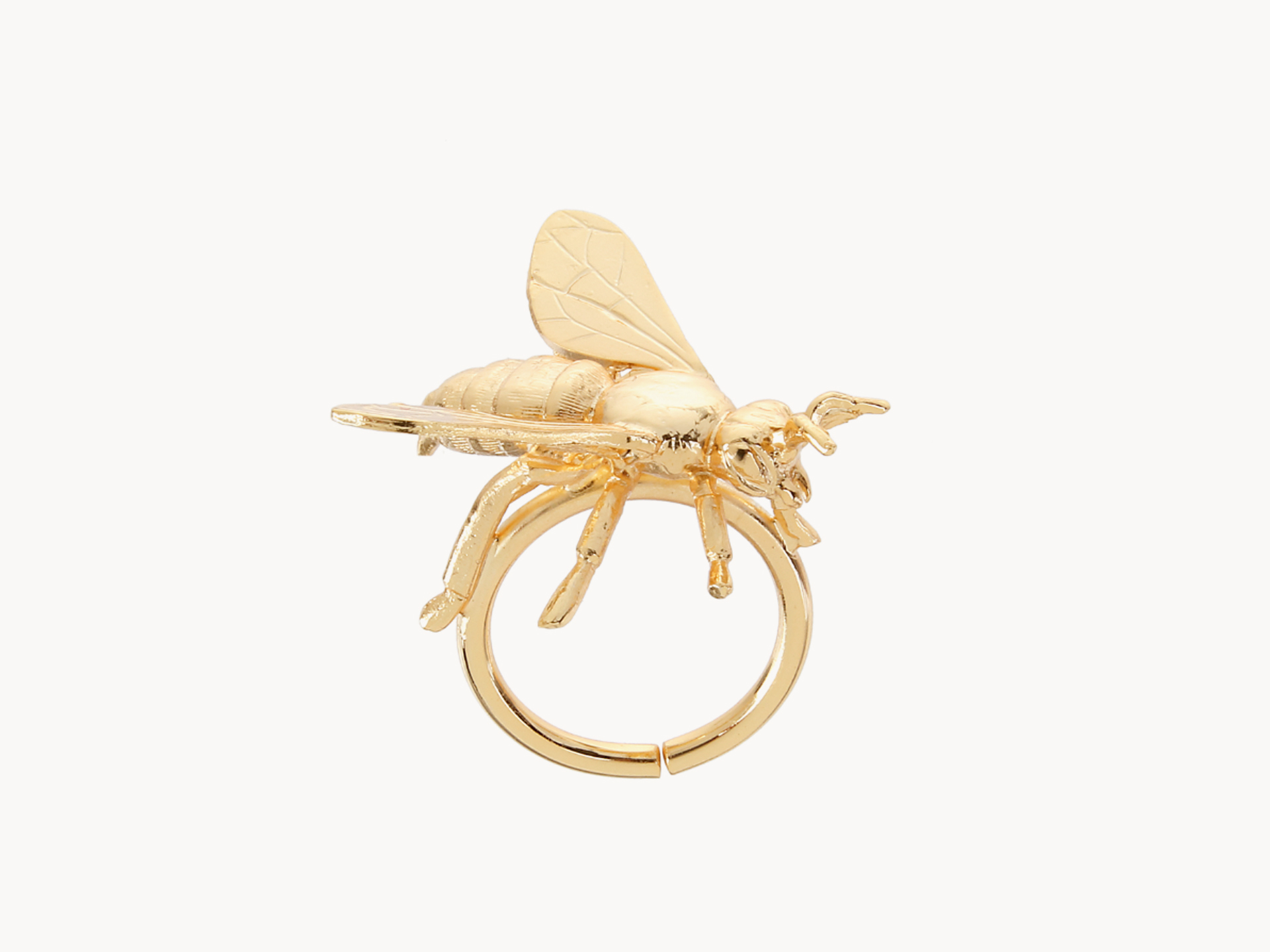 Ring with a Bee