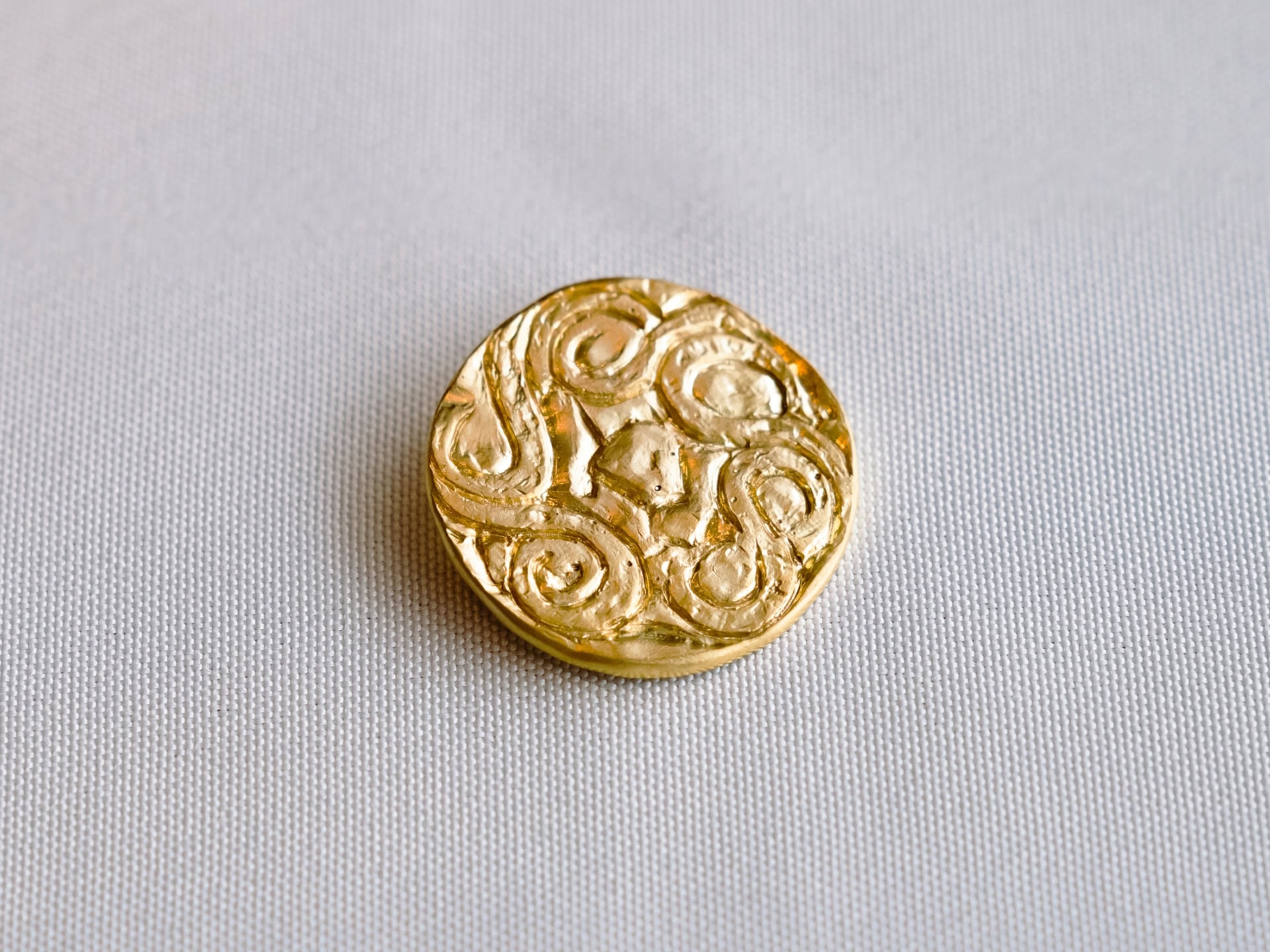 Brooch with Representation of Waves