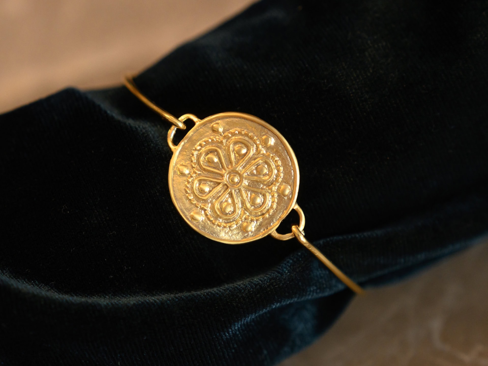 Bracelet with Rosette