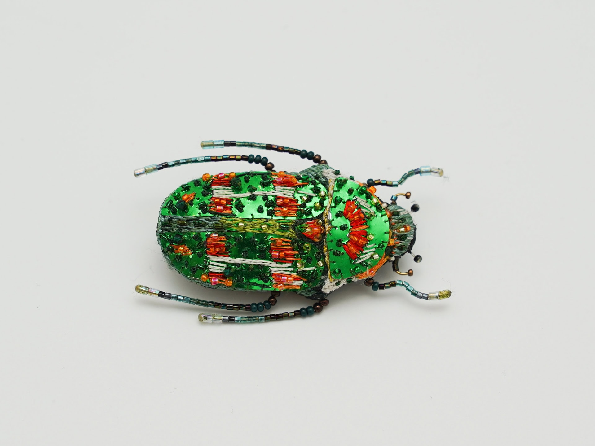 Brooch – Rainbow Flower Beetle