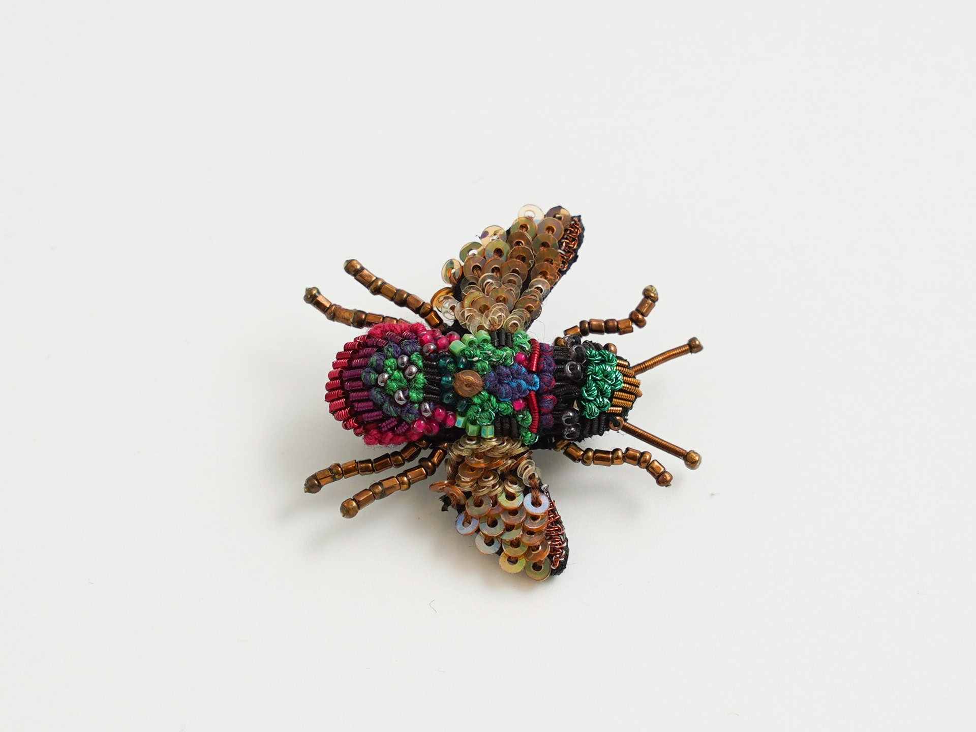 Brooch – Rainbow Bee