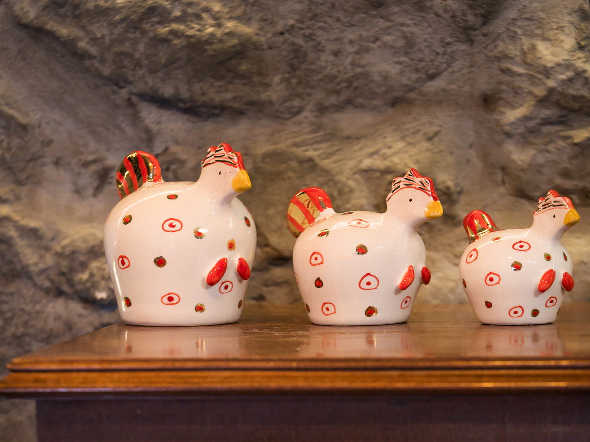 Κεραμική Κοτούλα με Πουά – Μεσαία