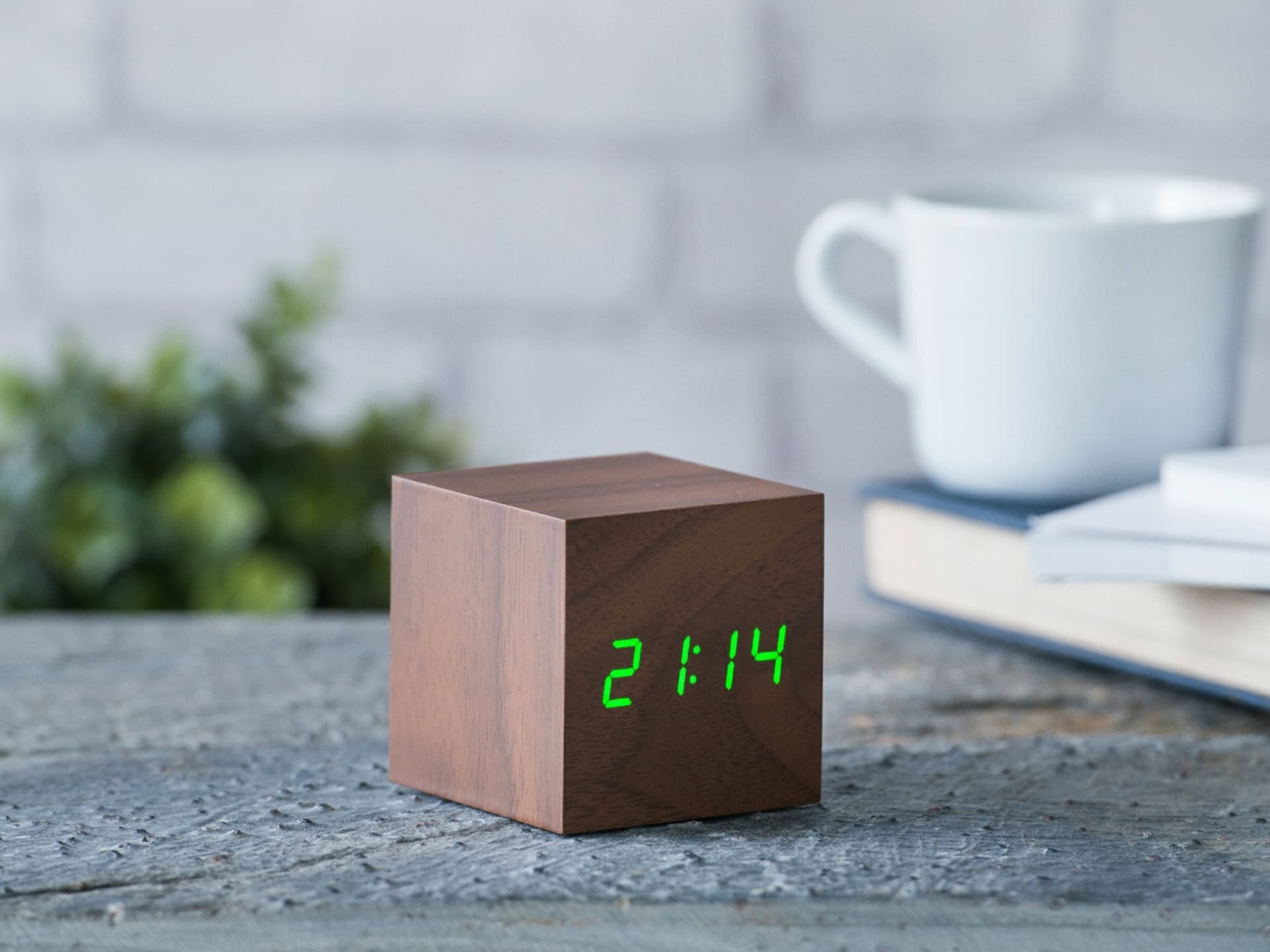 Ψηφιακό Ρολόι με Ξυπνητήρι – Walnut