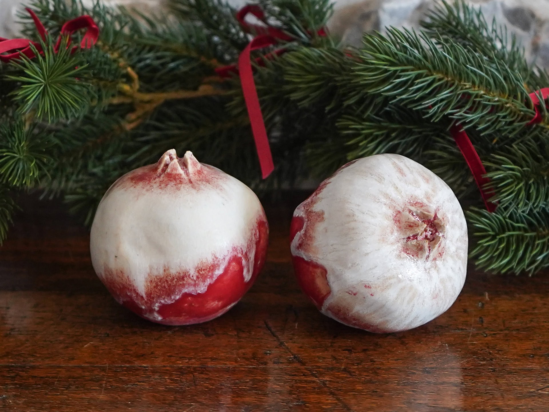 Κεραμικό Ρόδι – Κόκκινο με Λευκό