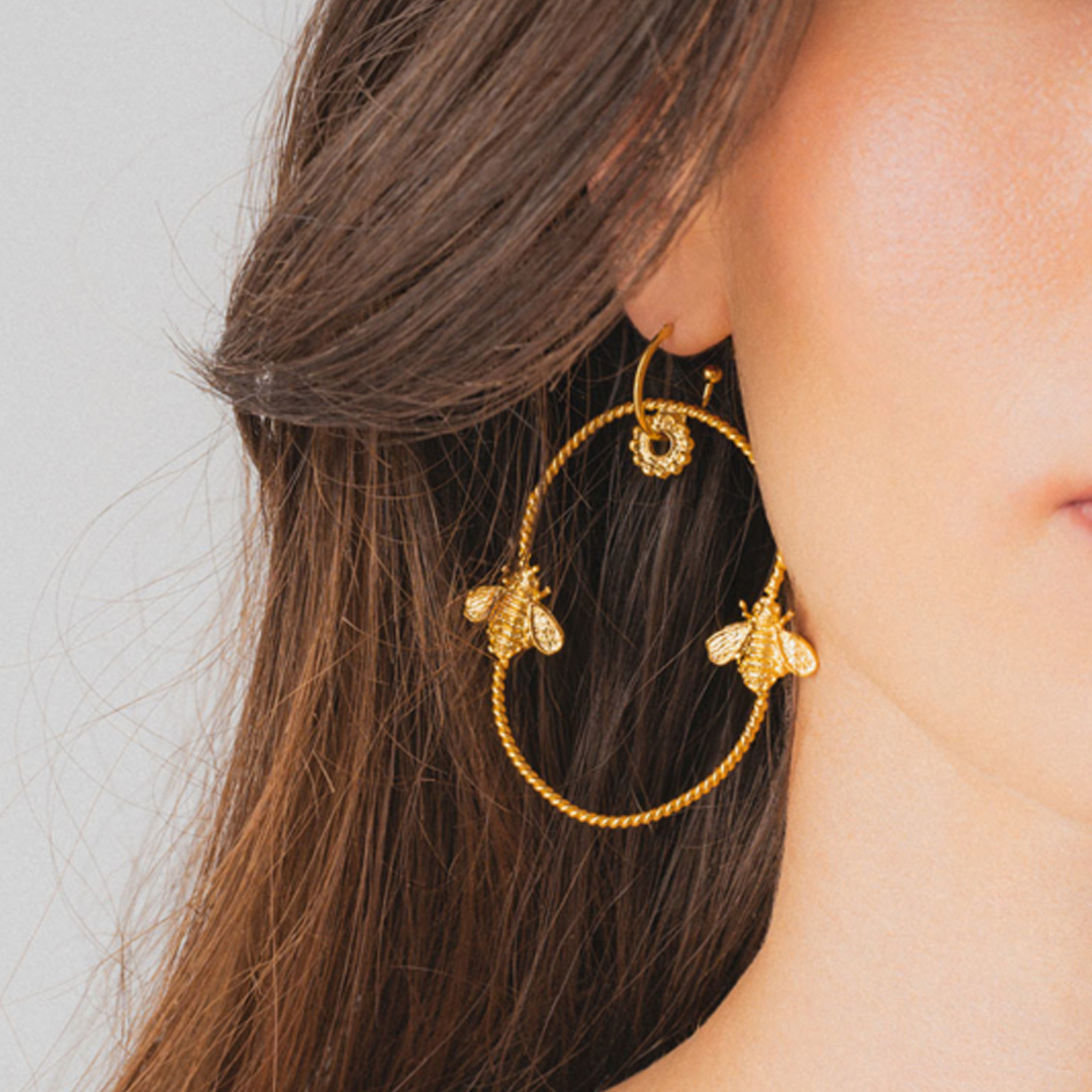 Earrings 
