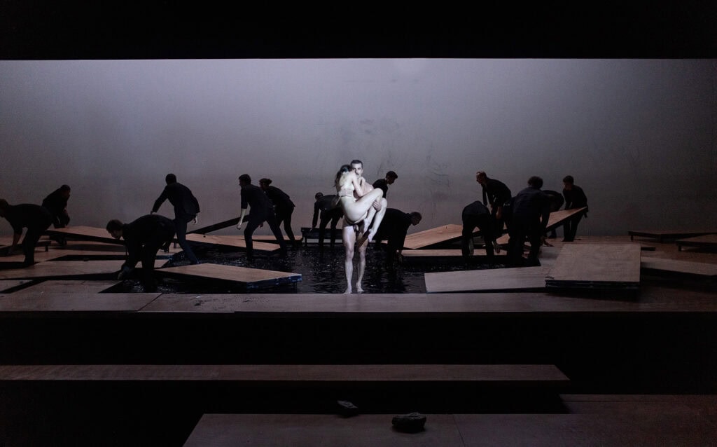 THIS THAT KEEPS ON [2025] by Dimitris Papaioannou