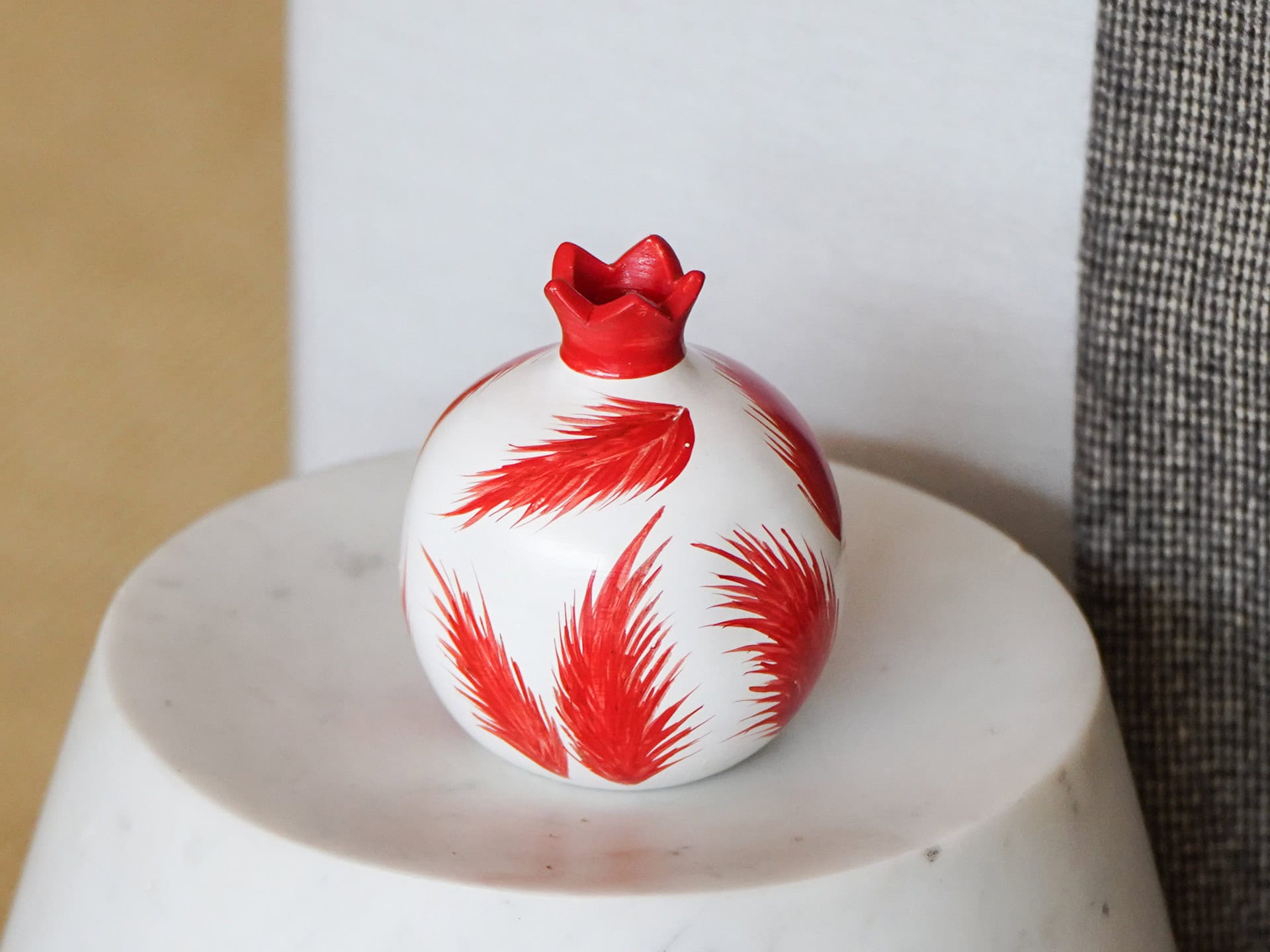 Γιορτινό Ρόδι 2026 – Λευκό με Φτερά