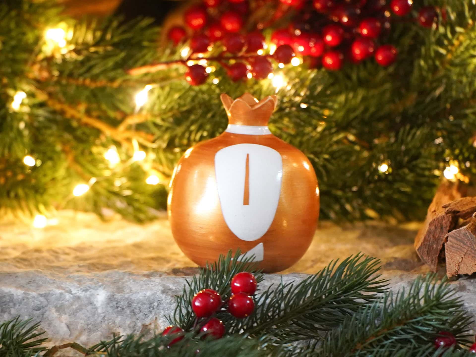 Festive Pomegranate 2026 – Gold with Cycladic Head