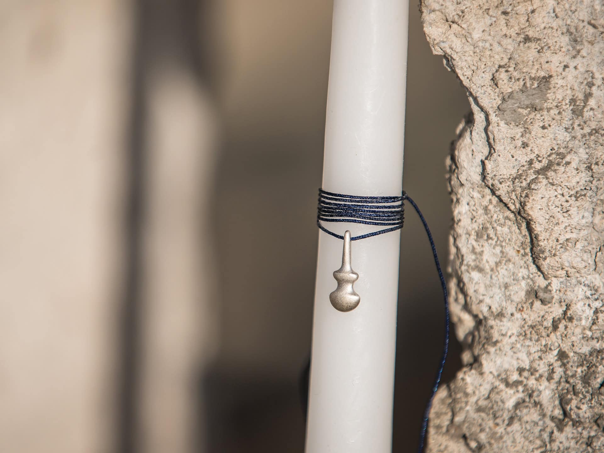 Easter Candle with Violin-shaped Figurine Pendant