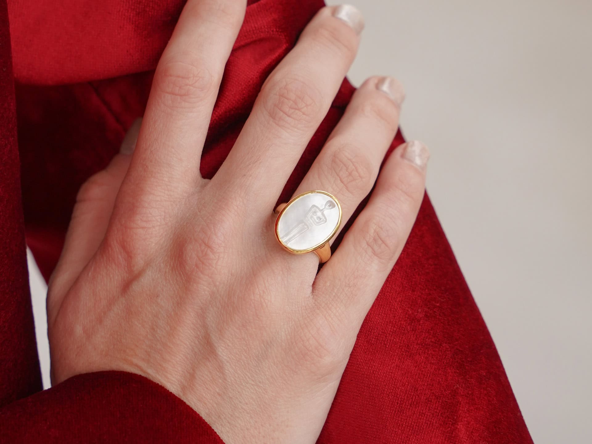 Ring with Cycladic Figurine