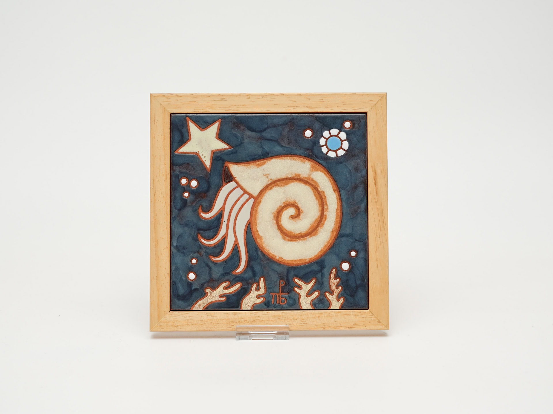 Ceramic Tile with Frame – Tonna Seashell